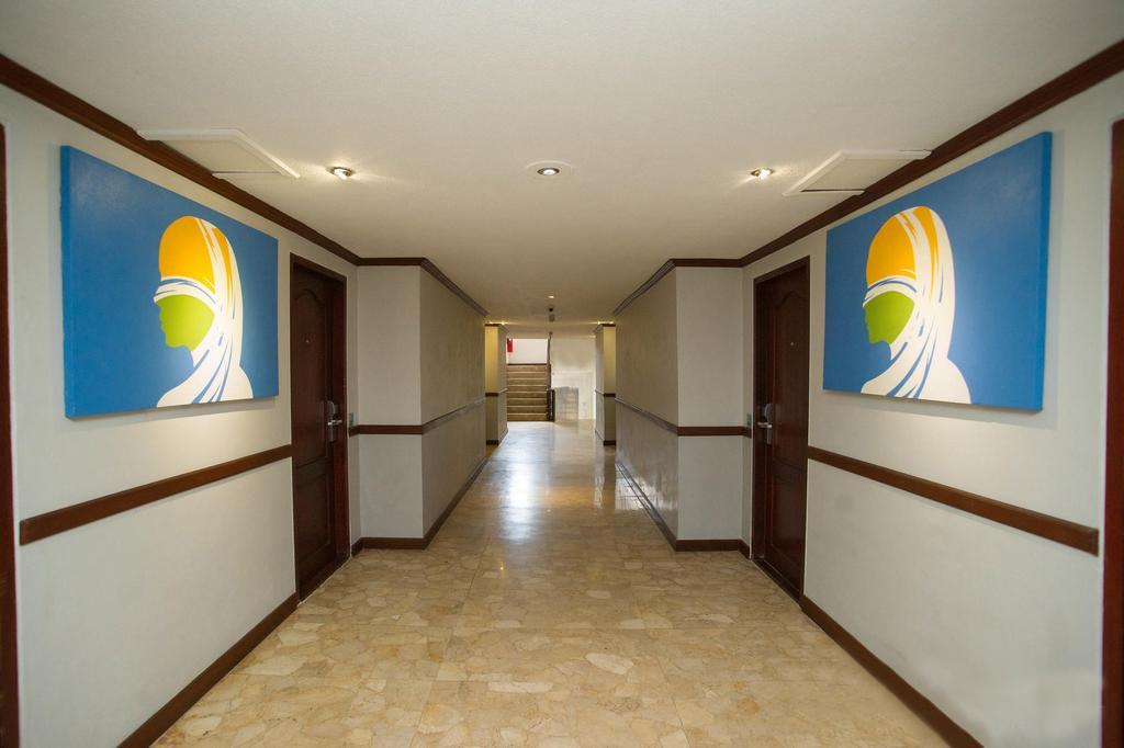 Kuta One Party Hotel Kuta Lombok Exterior foto