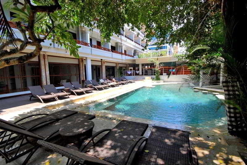 Kuta One Party Hotel Kuta Lombok Exterior foto